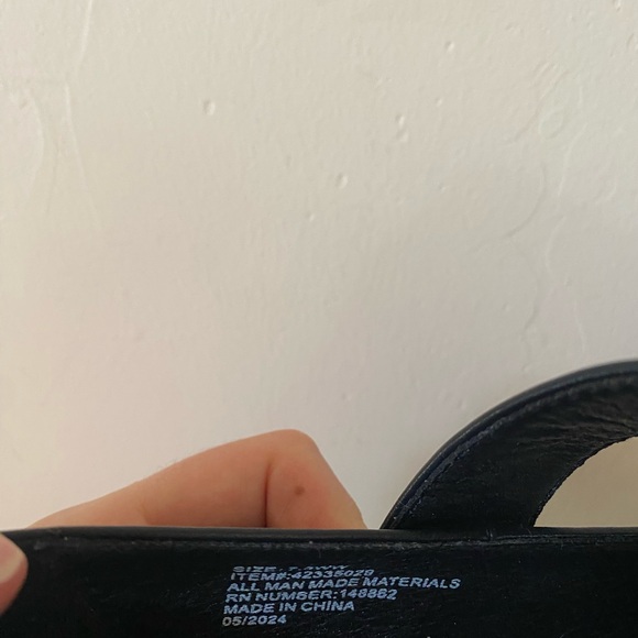 Torrid Double Platform T-Strap Heel (WW) Size 7.5 - Picture 3 of 9